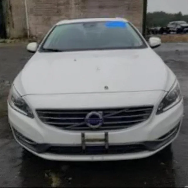 Volvo S60 Biały